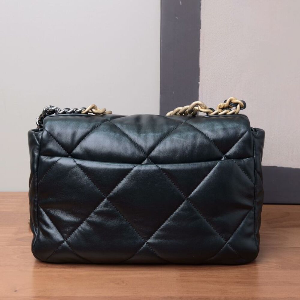 Chanel Women Pre-Loved Bag Very Good Condition - Picture 3 of 6